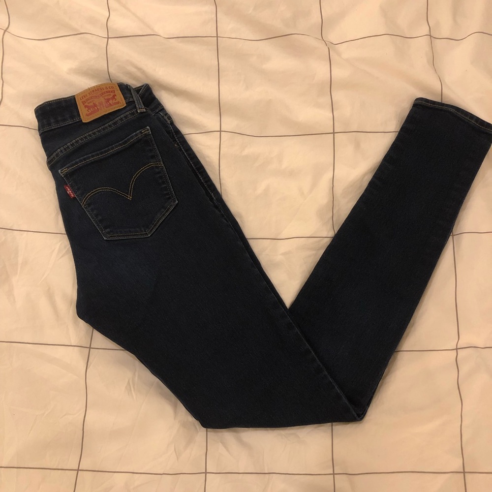 Levi’s 711 Skinny Jean